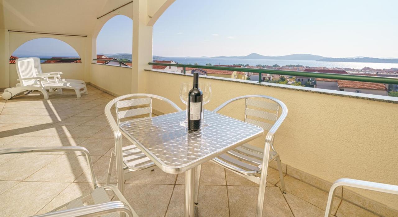Villa David Vodice Luaran gambar